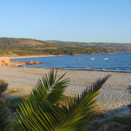 Casa Vacanza Costa Rossa Vista Mare Trinità d'Agultu Eksteriør billede