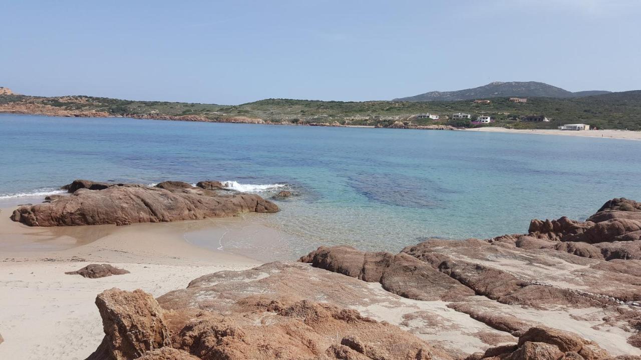 Casa Vacanza Costa Rossa Vista Mare Trinità d'Agultu Eksteriør billede